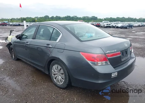 2011 Honda Accord 2.4 Lx из США, поврежденный, VIN 1HGCP2F34BA032065